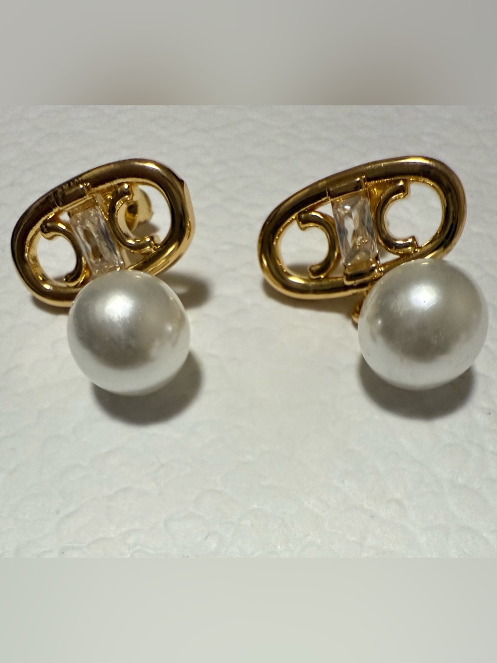 Gold Pearl Drop Earrings Elegant White Pearls Luxury Earrings